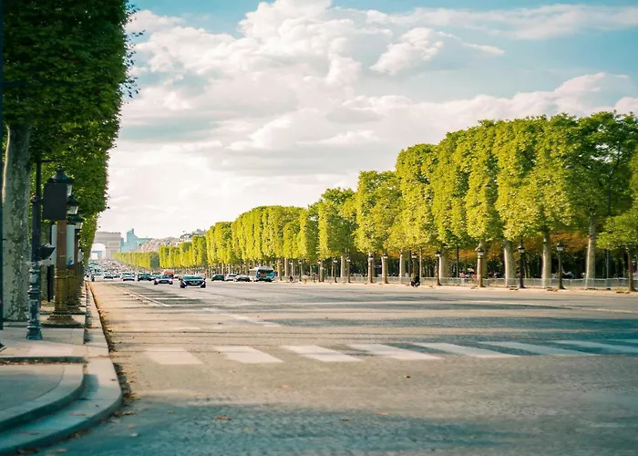 Апартаменты Magnificent - 4br 10p - Arc De Triomphe *